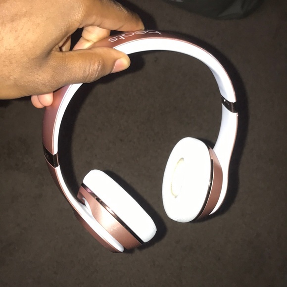 Beat Solo 2 (Wireless) - Picture 2 of 3